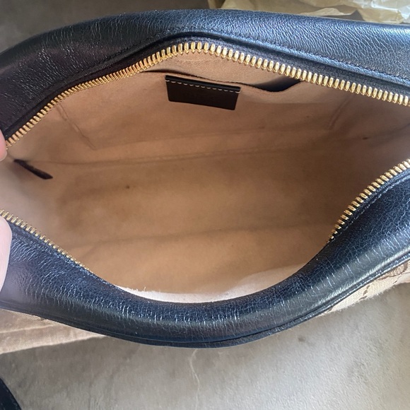 GUCCI GG Marmont crossbody/shoulder bag - Picture 10 of 15